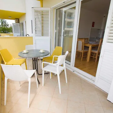 Lamija Apartment *