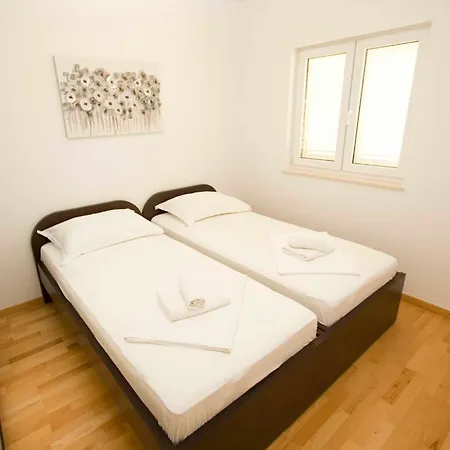 Lamija Apartment Makarska