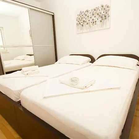 Lamija Apartment Makarska