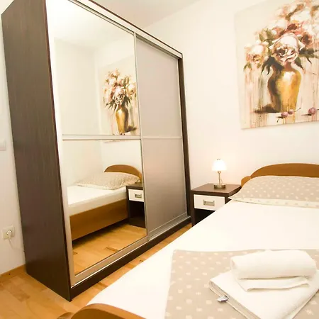 Apartment Lamija Makarska